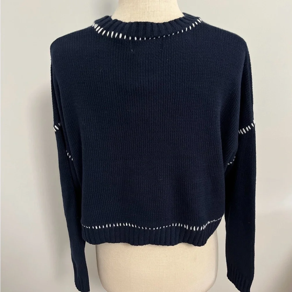 Jessica Simpson Game Day Boxy Crop Sweater - Picture 3 of 6